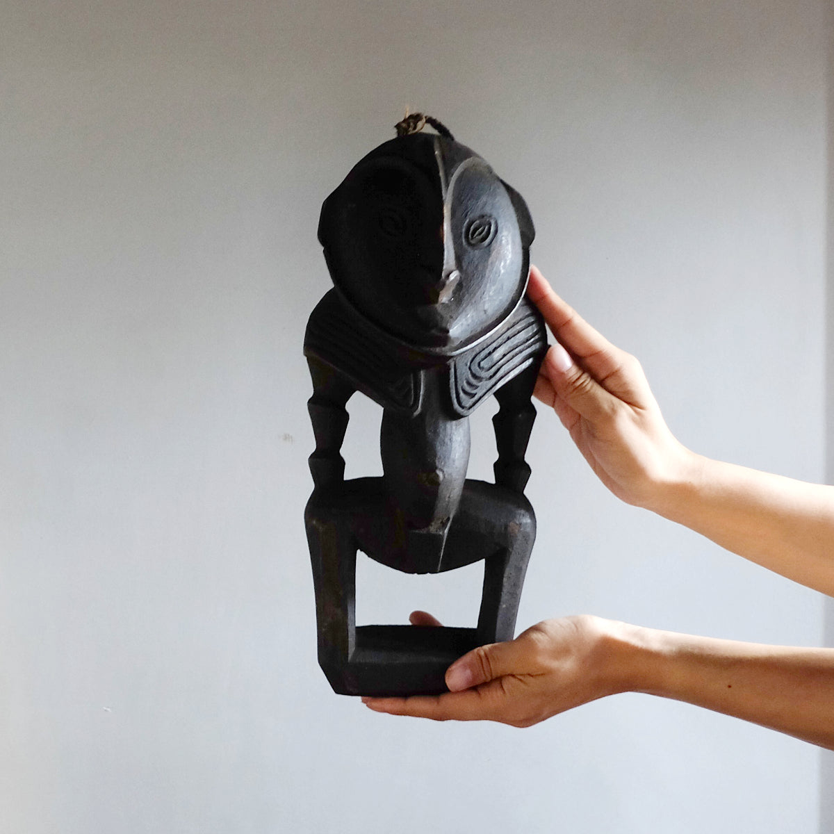 Papua New Guinea wooden statue パプアニューギニア 木製像